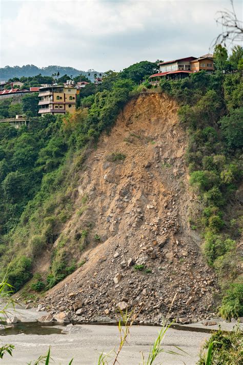 Landslide sound effects