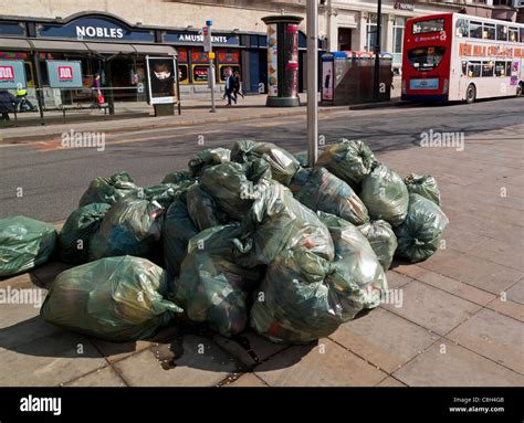 Rubbish or rubbish is collected in a bag - sound effect