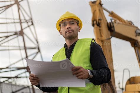 Engineering work: working at a large boiler - sound effect