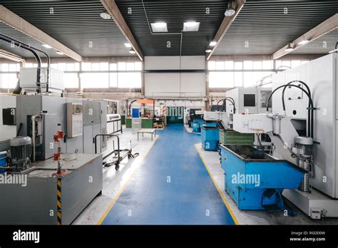 In the factory workshop - sound effect