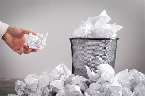 Paper is crumpled and crumpled, paper is thrown into trash - sound effect