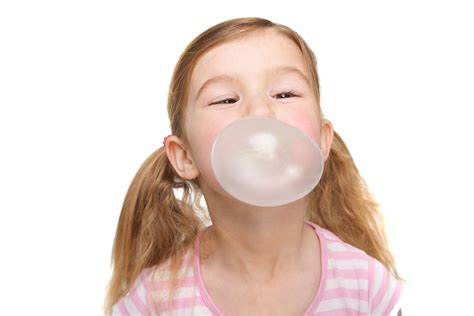 Gum bubble burst - sound effect