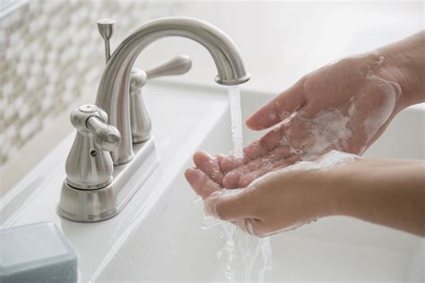 Water runs into the sink, washing hands and face - sound effect