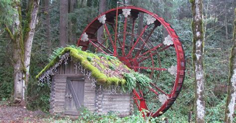 Water wheel turns (inside) - sound effect