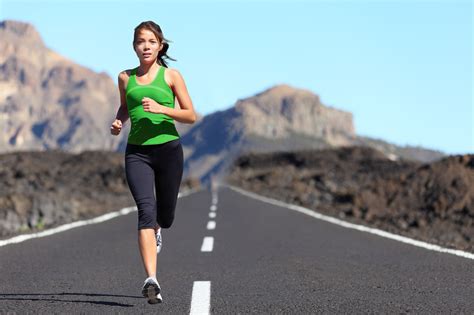 Woman running - sound effect