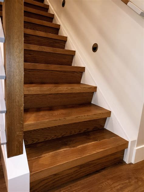 Wood flooring steps - sound effect