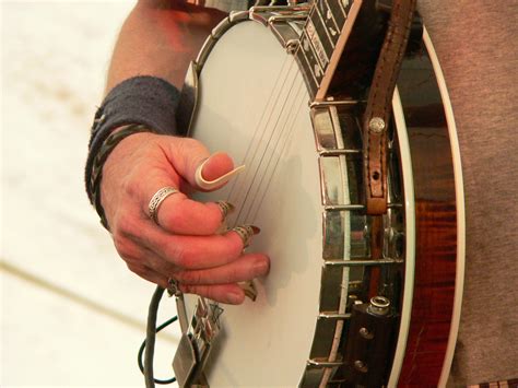 Playing the banjo (2) - sound effect