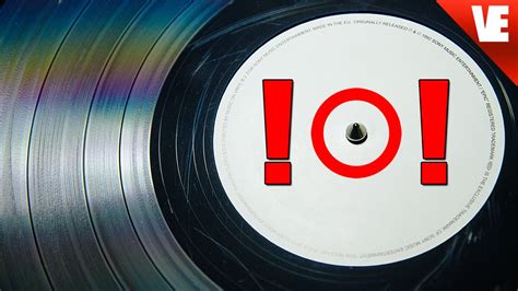 Vinyl record jammed - sound effect