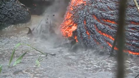 Lava in the volcano boils - sound effect