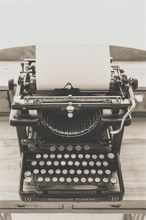 Letter typing (typewriter) - sound effect