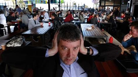 Urban cafe, noisy environment - sound effect