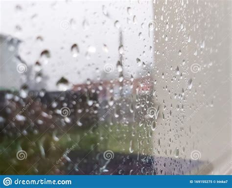 Heavy downpour pours on the glass - sound effect